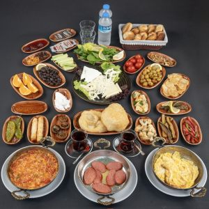 Serpme Kahvaltı